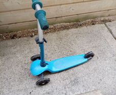 Kids scooter