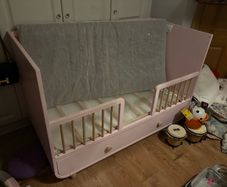 Pink Ikea kids bed in superb condition!!!