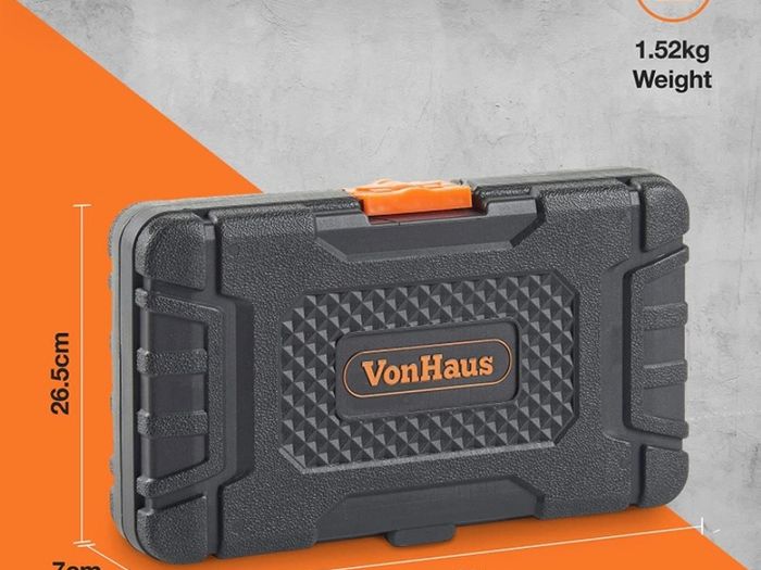 Socket Set Socket Set Comprising: Extension Bar, Coupler, Ratchet and Socket Wrench Set and Screwdriver Bit Sets with Carry Case 130 Piece Ratchet Set with Screwdriver Bits (FREE POSTAGE)