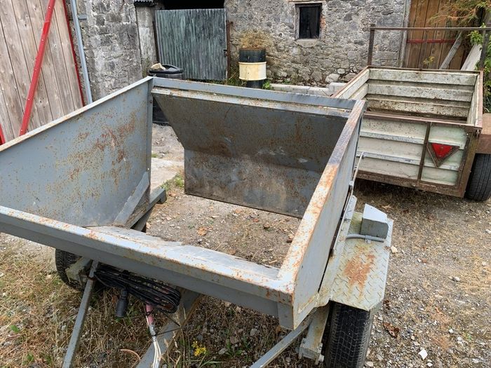 Dump trailer