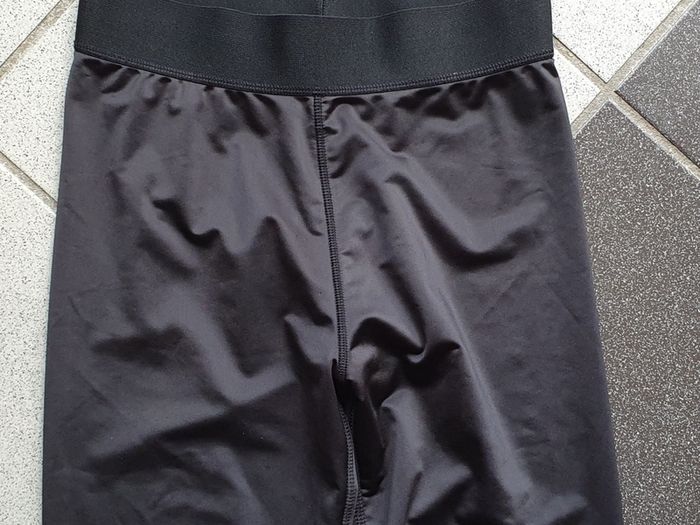 Age 11 Years - Excellent Condition  - A Pair of Black Leggings - Read Carefully