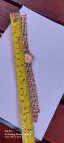 ladies watch swing quartz ,working prefect,,price includes post to anywhere in Ireland thank you, see pictures for condition, used