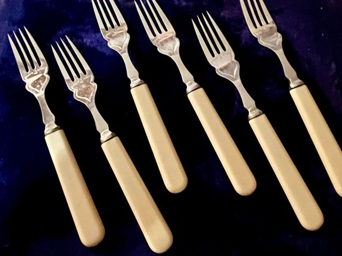 Vintage Firth Staybrite Cutlery Set- Fish Knives and Forks