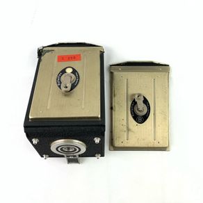 Vintage Rolleiflex cut film plate adapter back