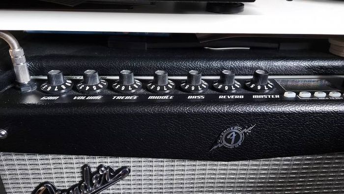 Fender Mustang 3 V2