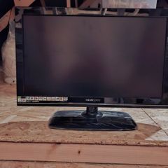 flatscreen tv/pc monitor