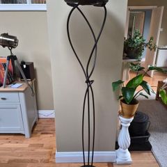 Iron standing lamp