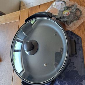 Electric skillet