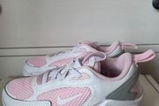 Girl's Nike Airmax runners size UK 11 (worn)