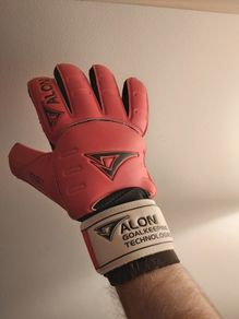 goalkeeper gloves