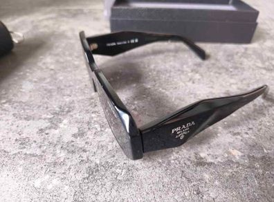 Prada Sunglasses - Symbole