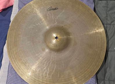 18" Avedis Crash Cymbal