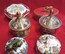 Trinket Boxes  X 6