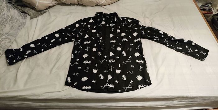 Batman Shirt DC Comics Cropp Slim Fit L Size  100% Cotton