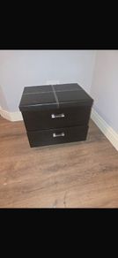 2 leather bedside lockers