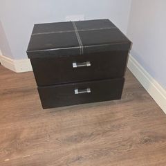 2 leather bedside lockers