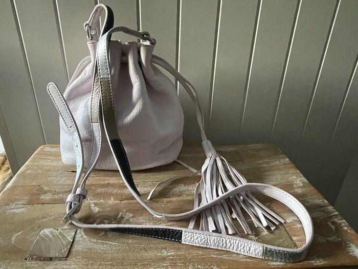 Radley London drawstring crossbody bag light purple pebble-grain leather
