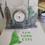 Statue of Liberty Monuments New York Clock souvenir/collectible working brand-new in box Image 10