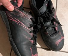 Puma kids football boots UK 2
