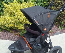 Out 'n' About Nipper V5 Forest Black