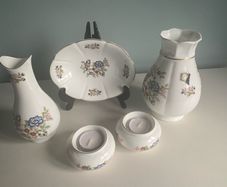 Bargain bundle  five pieces of Royal Tara Harmony pattern