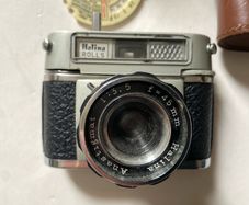 film camera Halina ROLLS viewfinder camera working