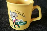 Lyons tea minstrel mug.