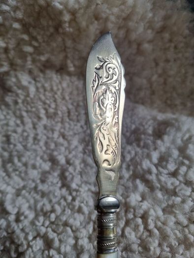 Victorian EPNS Gilded Fish Knife