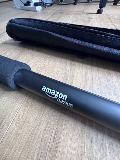 Amazon Basics Camera Monopod with Carry Case Like New