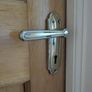 solid oak interior doors x6. Includes hinges and locks. 813mm wide x 2032mm high Image 7