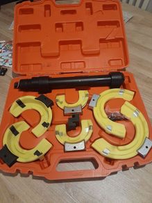 coil spring compressor