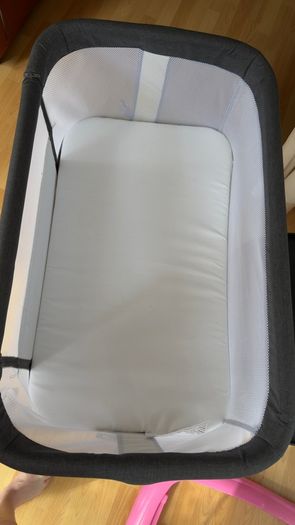 baby cot