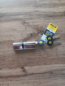 yale deadlock 24 pin security