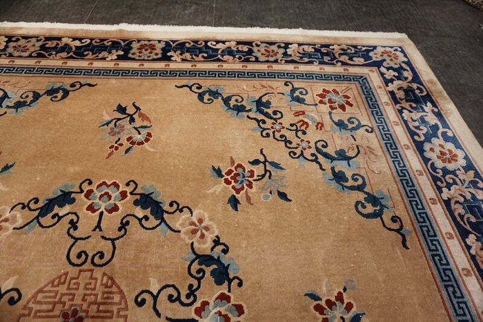 Aubusson Rug China 266 x 263 cm ( ArtDSq)