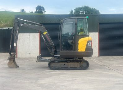 Volvo 2.7 ton