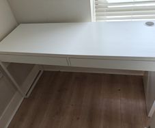 computer table