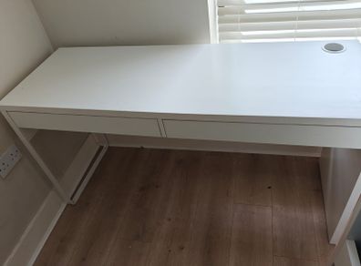 computer table