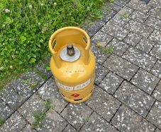 Gas bottle