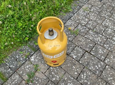 Gas bottle