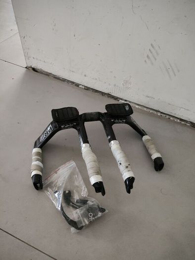 Carbon fibre TT/Triathlon handlebars