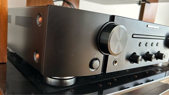 Marantz PM 6006 amplifier with Bluetooth adapter
