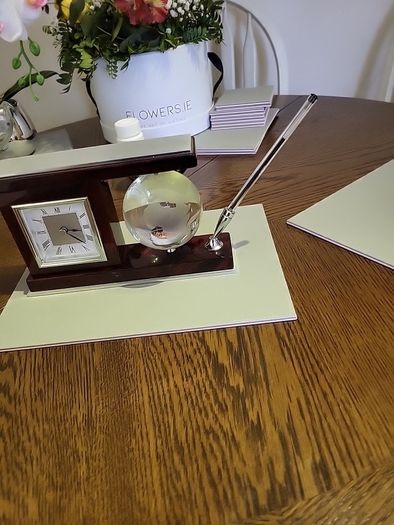 Clock desk tidy