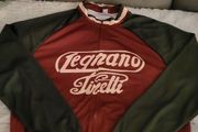 Retro cycling jersey