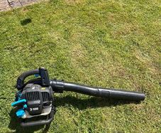 leaf blower