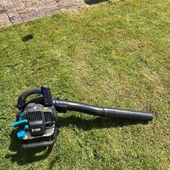 leaf blower