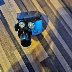 Samsung American fridge freezer hinge