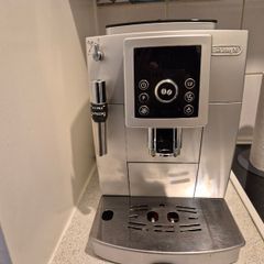 De Loghi Coffe machine, automated, bean to cup