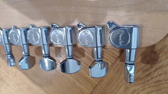 Squier E Series Stratocaster