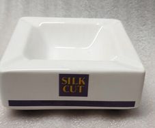Silk Cut square ashtray ,collectors item, with smoking bans advertising bans on ashtrays for health reasons, price includes post to anywhere in Ireland thank you,,see pictures for condition ,take as is,litte pitting on glaze ,sold as is.