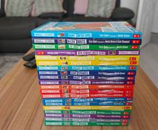 Horrible History Full set 20 books not even read as they were got as wrong gift bought for 120 euro
